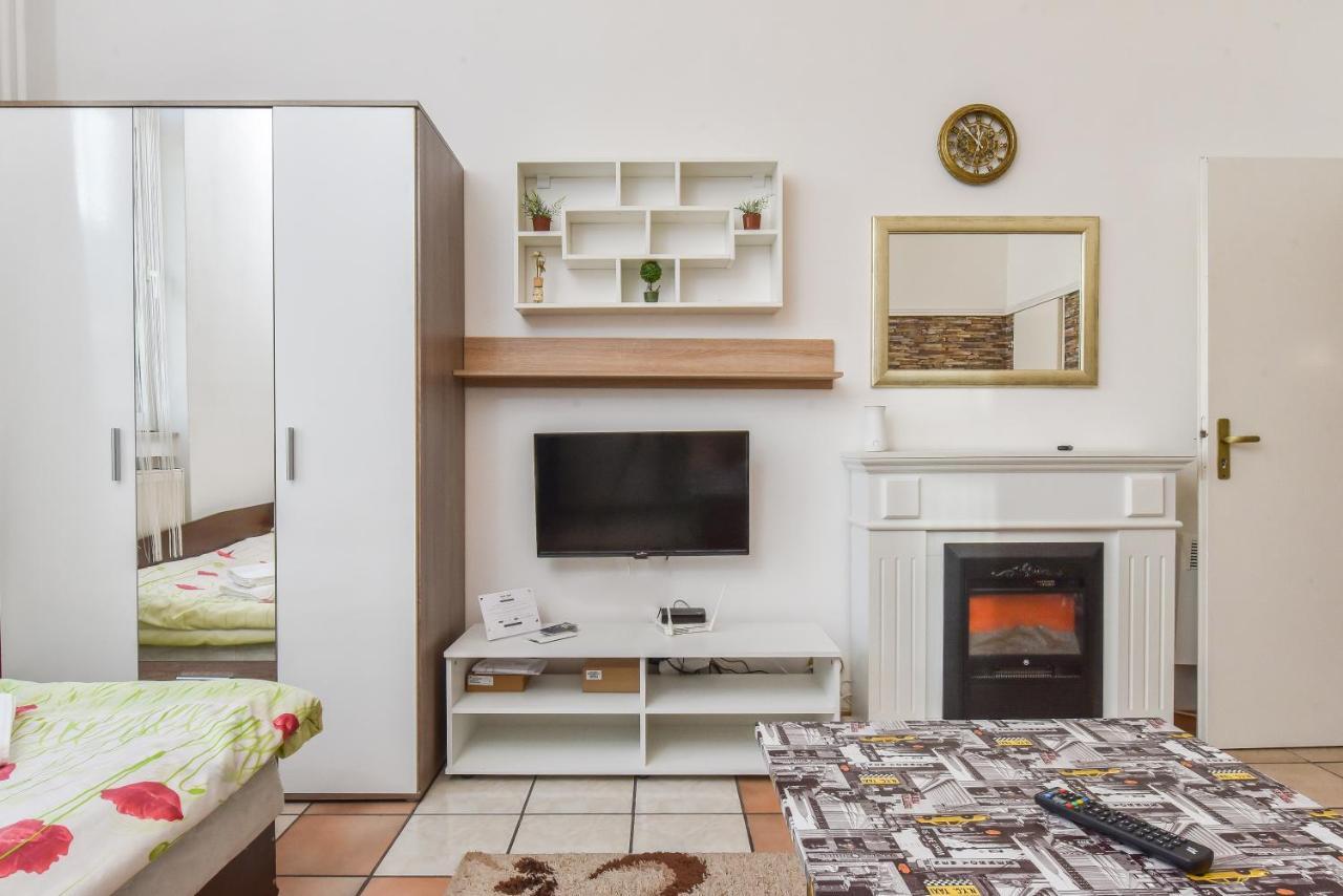 Historical Lion'S Bridge 1-Bedroom Apartment By Flat Mаnager Sofia Zewnętrze zdjęcie